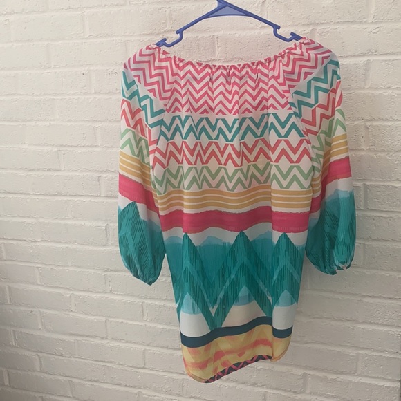 Glam geometric top size Medium like new - Picture 2 of 6
